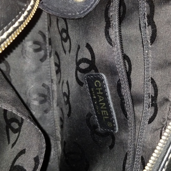 Chanel handbag - Picture 3 of 8